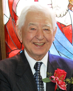 Robert J Thibodeau