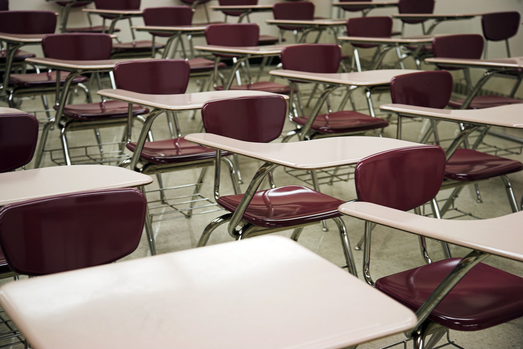 desks Desks