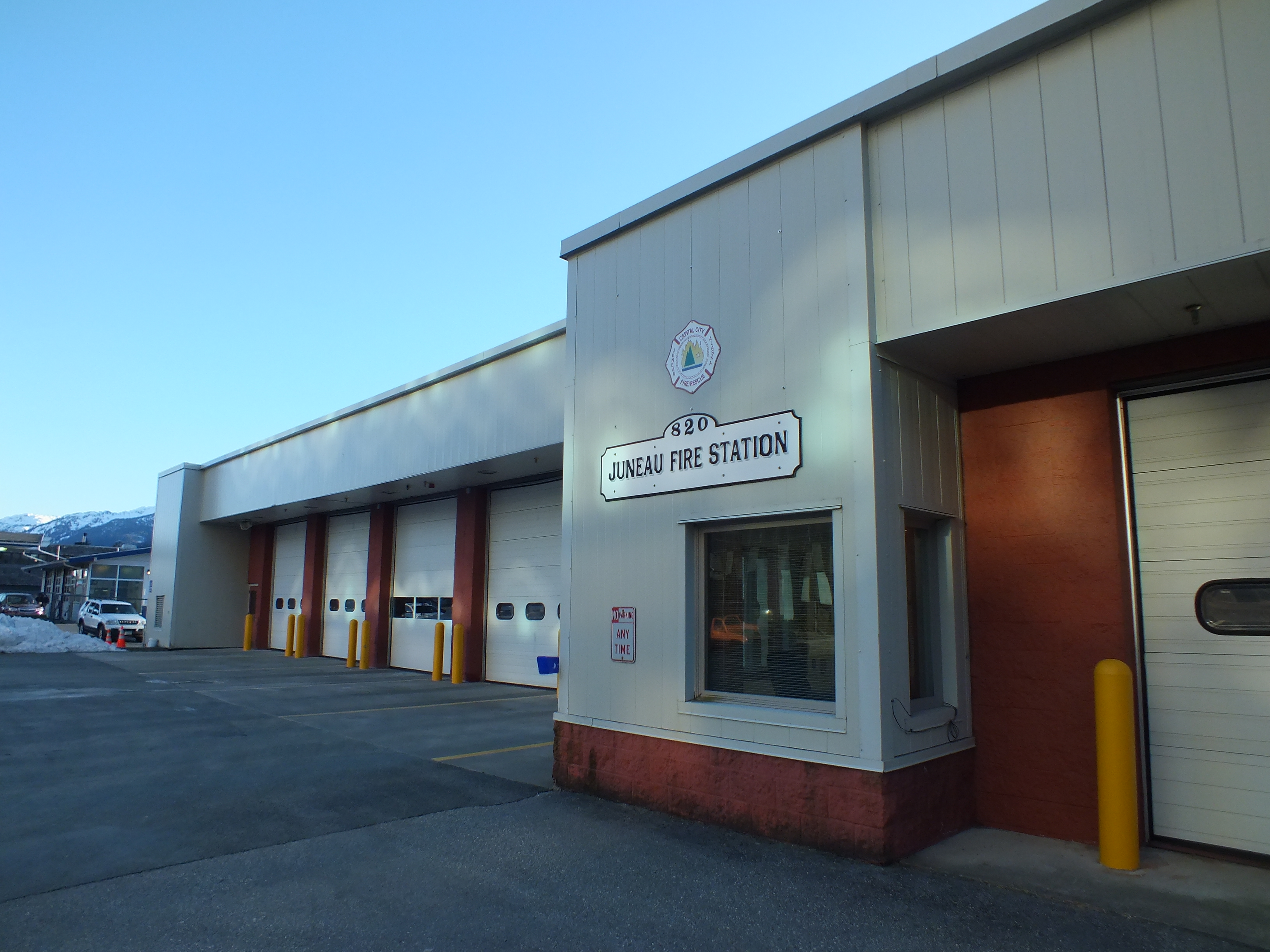 Downtown Juneau fire station (Photo by Matt Miller/KTOO)