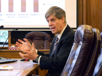 Institute of Social and Economic Research Director Gunnar Knapp presents possible economic effects of state budget proposals to the Houses Finance Committee, Feb. 25, 2016. (Photo by Skip Gray/360 North)