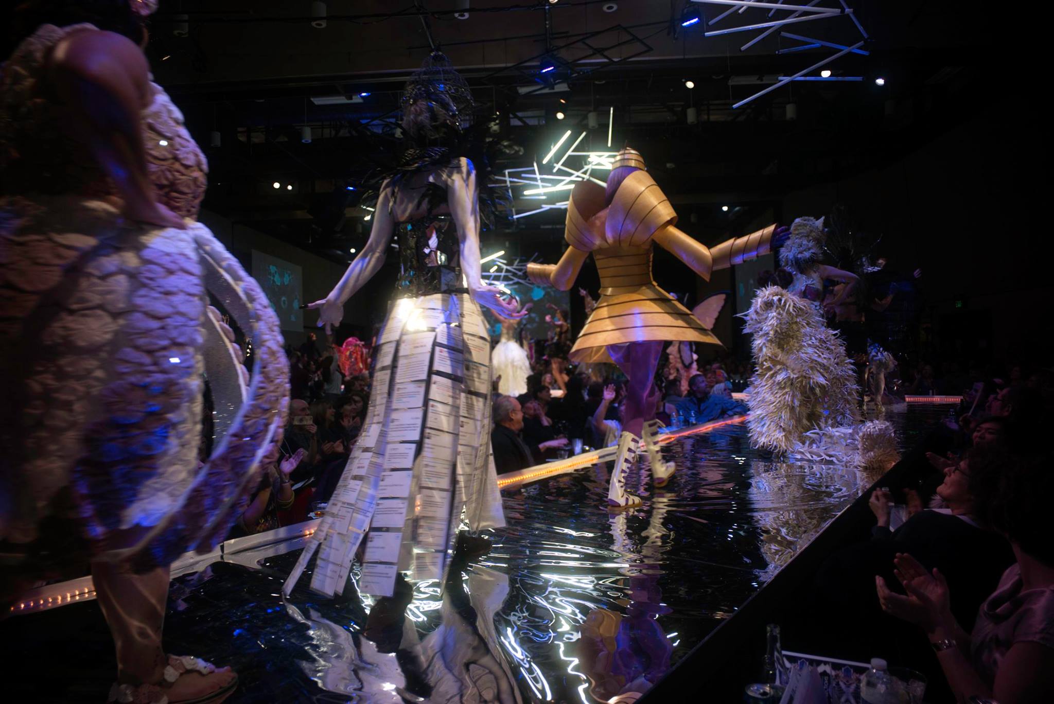 Wearable Art 2016 Grand Parade. (Photo courtesy John Hutchins)