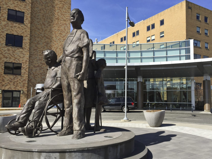 Last month, Centers for Disease Control and Prevention called for physicians to consider alternatives to opioids first when treating pain. St. Joseph's Regional Medical Center in Paterson, N.J., is one hospital implementing an opiod-alternative program. Hansi Lo Wang/NPR