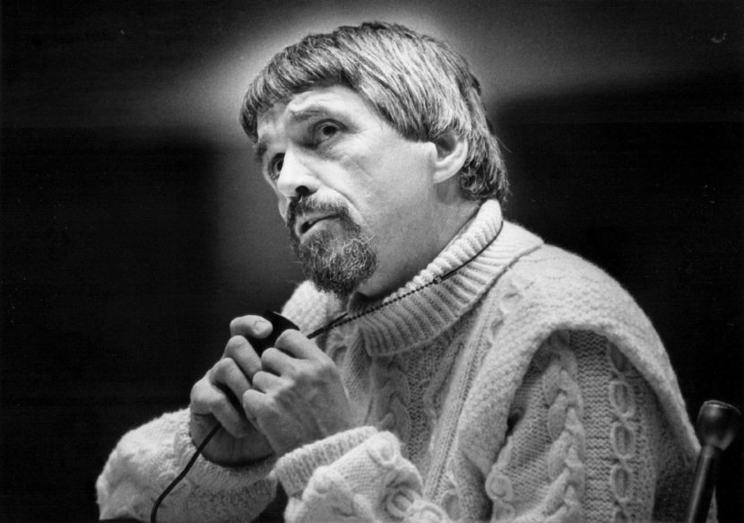Daniel Berrigan speaks in Colorado in 1974. Jodi Cobb/Denver Post via Getty Images