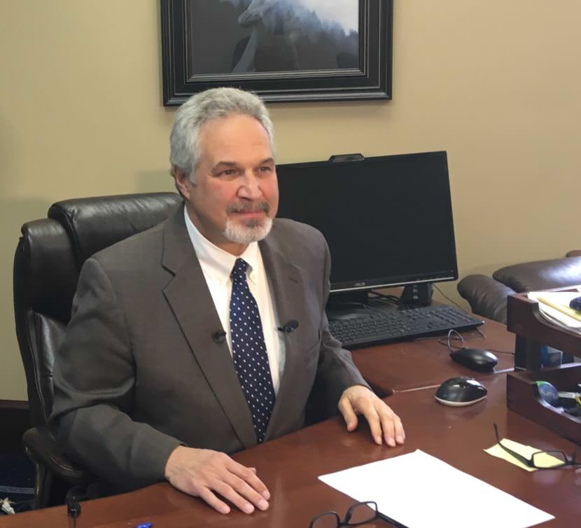 Senate President Pete Kelly gives a statement on the budget on Thursday, June 15. Kelly wants legislative leaders to focus on the budget. (Photo by Andrew Kitchenman/KTOO and Alaska Public Media)