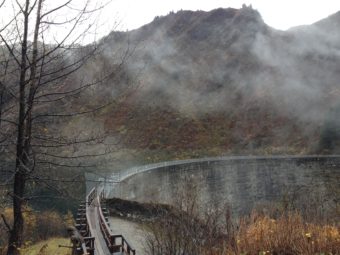 The Salmon Creek Reservoir dam. (Photo by Lisa Phu/KTOO)