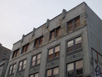 Gastineau Apartments