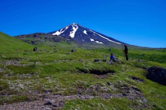 Whitman College geologists studying Mt. Carlisle. (Photo courtesy Kristen Nicolaysen.)