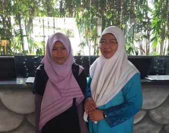 Rahinah Ibrahim with Rafeah Mustafa Kamal horizontal