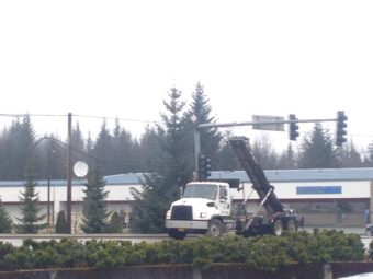 Arrow Refuse truck telephone line fail