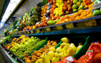 We know eating more produce is good for your heart. Now computer models suggest slashing the price by about a third could result in dramatically lower death rates from heart disease and stroke. iStockphoto