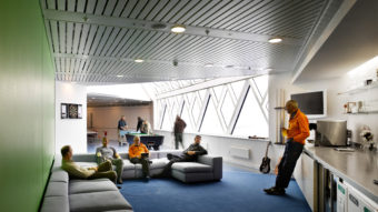 The British Antarctic Survey's Halley VI research facility. (Photo courtesy Hugh Broughton Architects)
