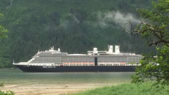 A Holland America cruise ship sails up Juneau's Gastineau Channel June 19 2017. (Photo by Ed Schoenfeld/CoastAlaska News)