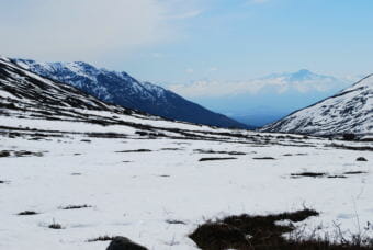 A view from Hatcher Pass Near Independence Mine 1 on May 2010. (Creative Commons photo by Larry Eiring/Flickr)