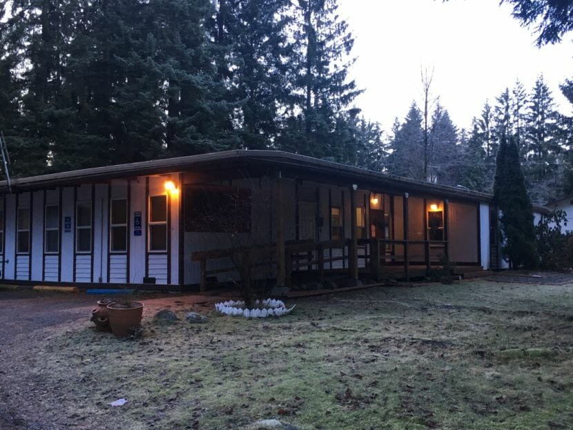 The facility at 9290 Hurlock Ave. formerly housed an emergency shelter for at-risk youth before Juneau Youth Services vacated at the start of the year. (Photo by Adelyn Baxter/KTOO)