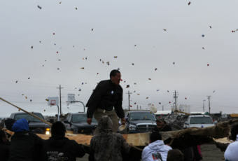 Nui_Blankettoss1_harball