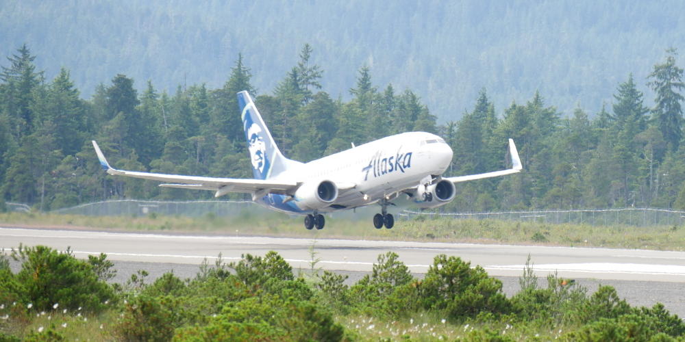 Alaska flight 64 takes off from Petersburg airport in July of 2018. (Joe Viechnicki/KFSK)